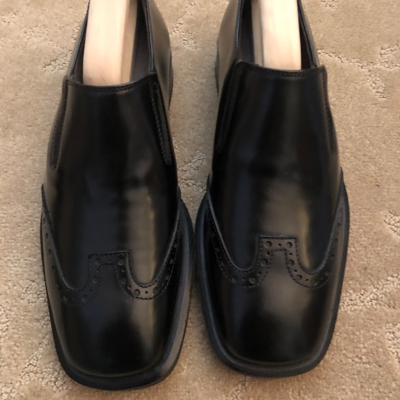 Brand new never worn Jones  London shoes